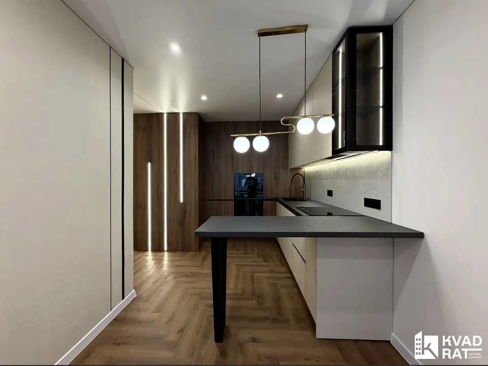 Apartment. Ivano-Frankivsk, Juliana Pelechа Street