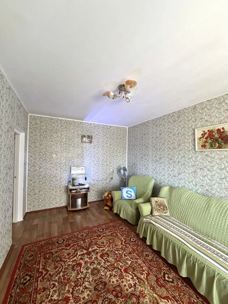 Sale of a 3-bedroom apartment on Streletska Naborona