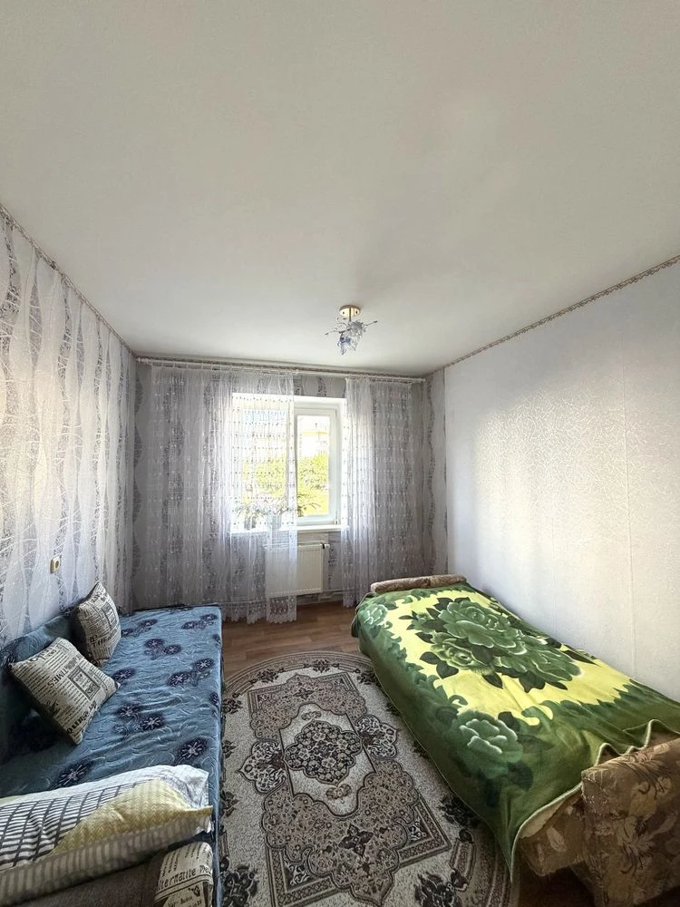 Sale of a 3-bedroom apartment on Streletska Naborona
