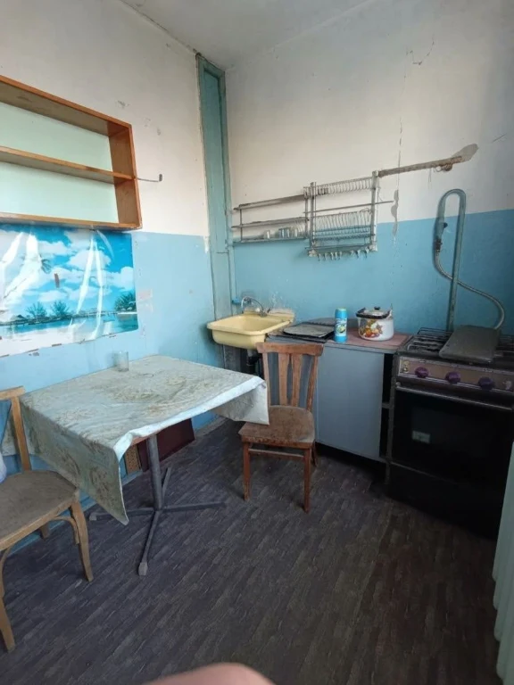 For Sale: 1-Bedroom Apartment for Renovation