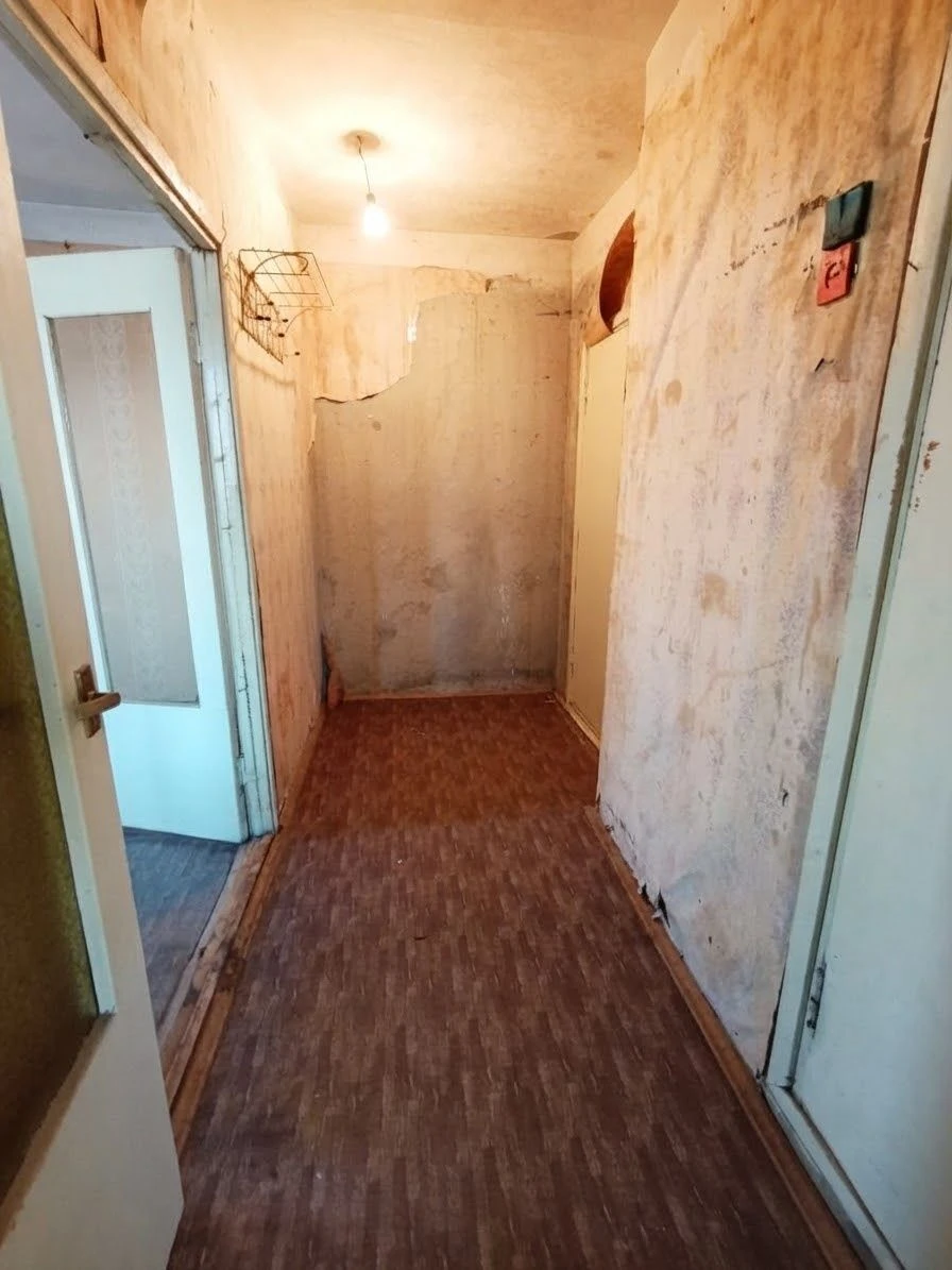 For Sale: 1-Bedroom Apartment for Renovation