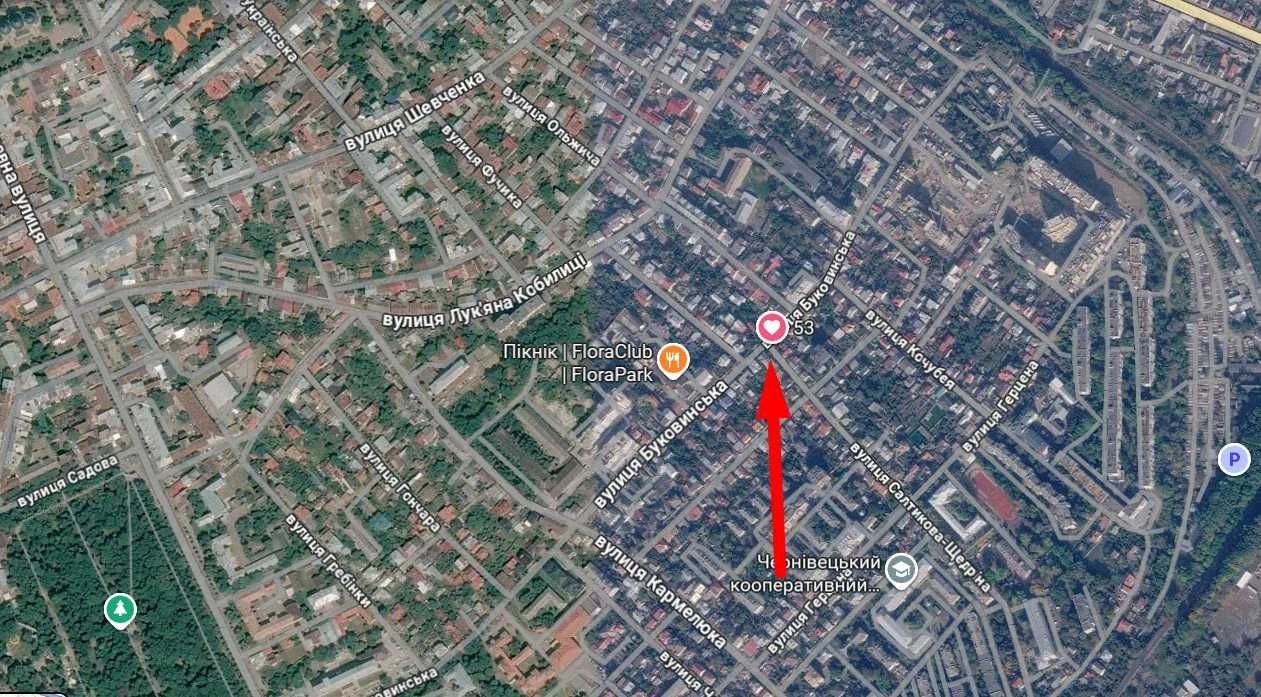 Land plot in the center of Chernivtsi