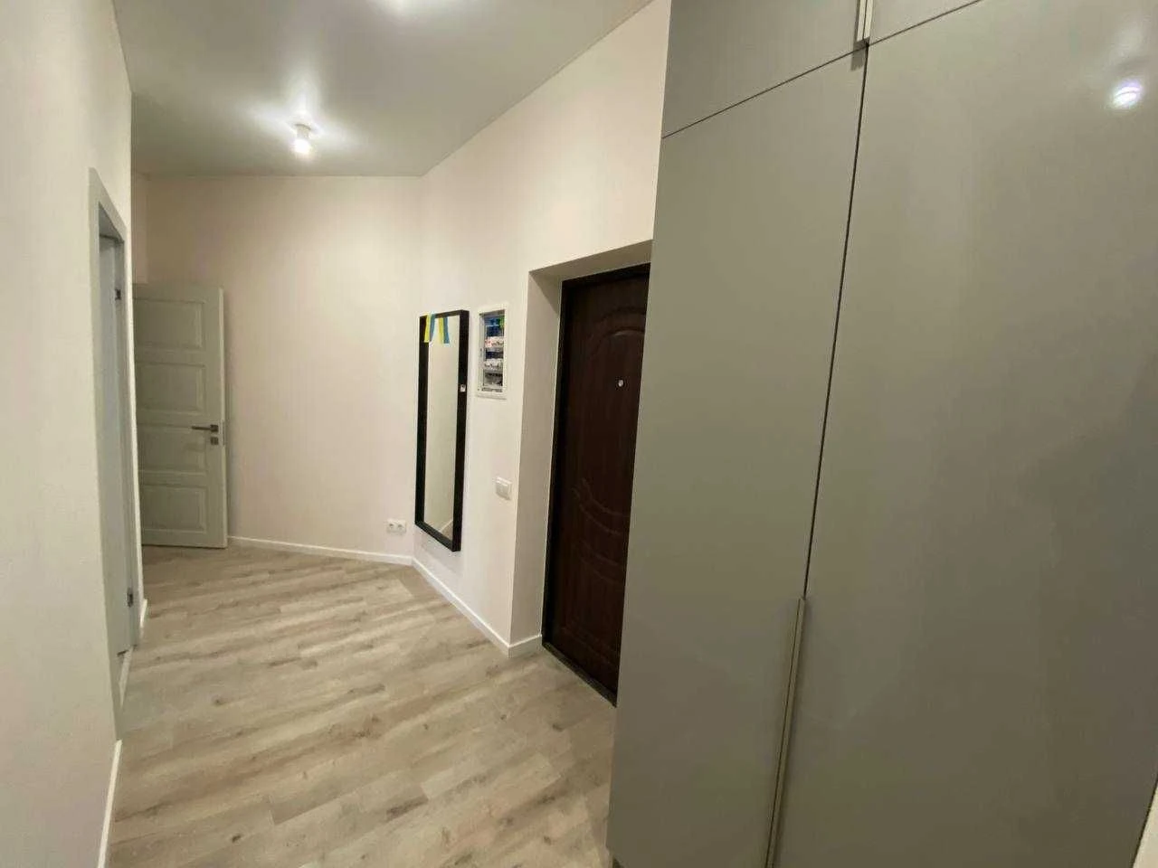 Two-bedroom apartment for sale, from the owner, with a large terrace