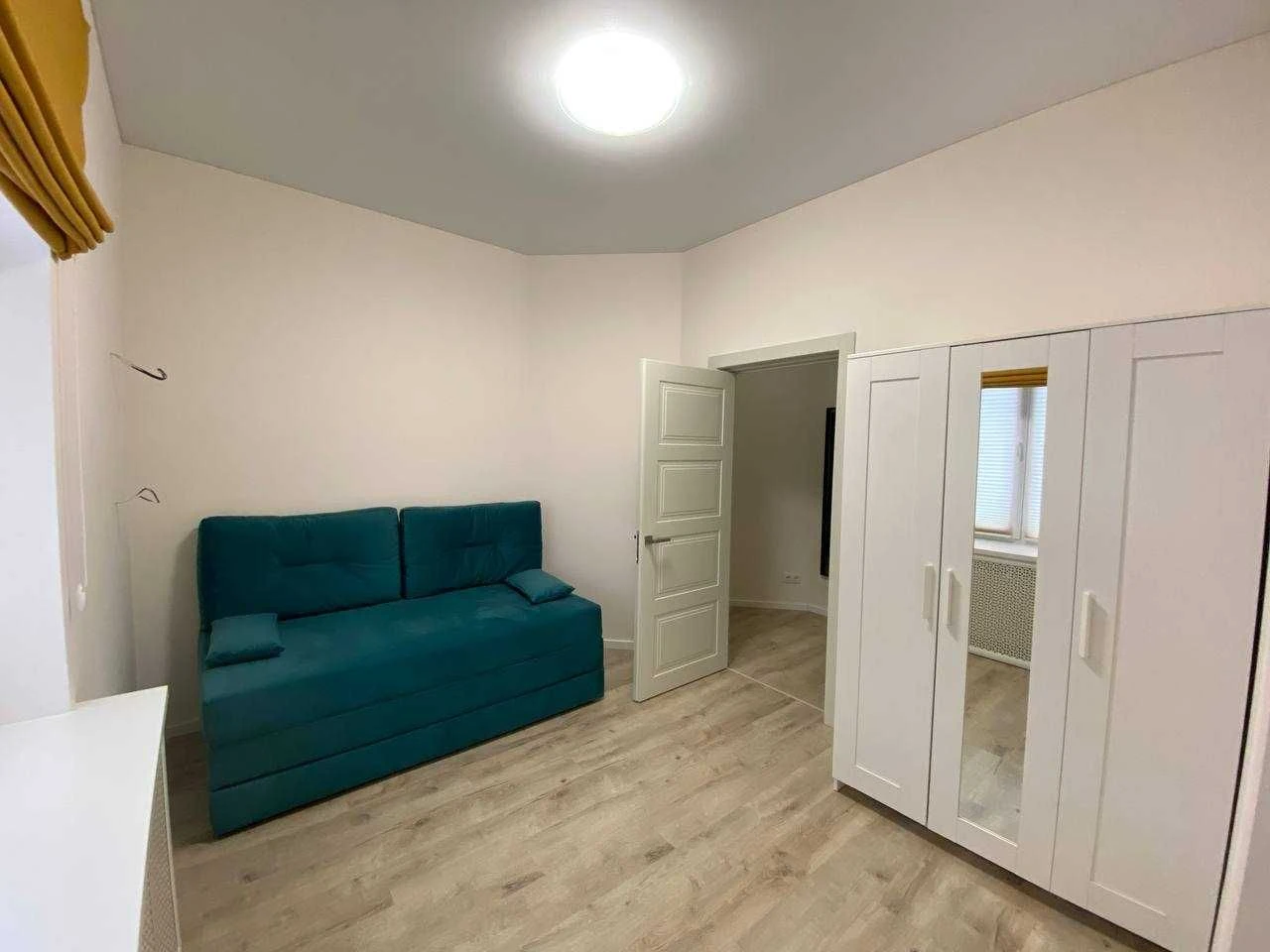 Two-bedroom apartment for sale, from the owner, with a large terrace