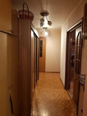 Продам 3-х ком.квартиру на Тополе 3. От собственника.