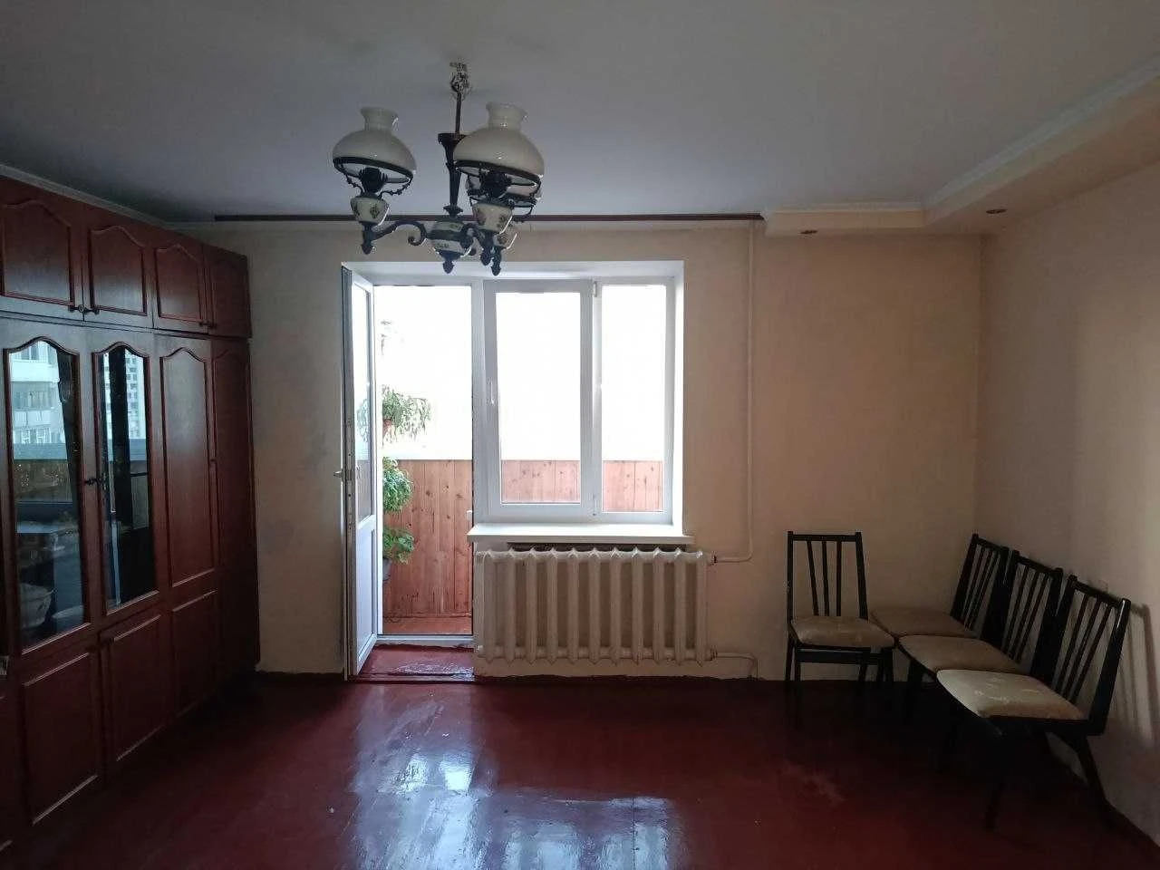 For Sale: 3-bedroom apartment on Dombrovsky Street