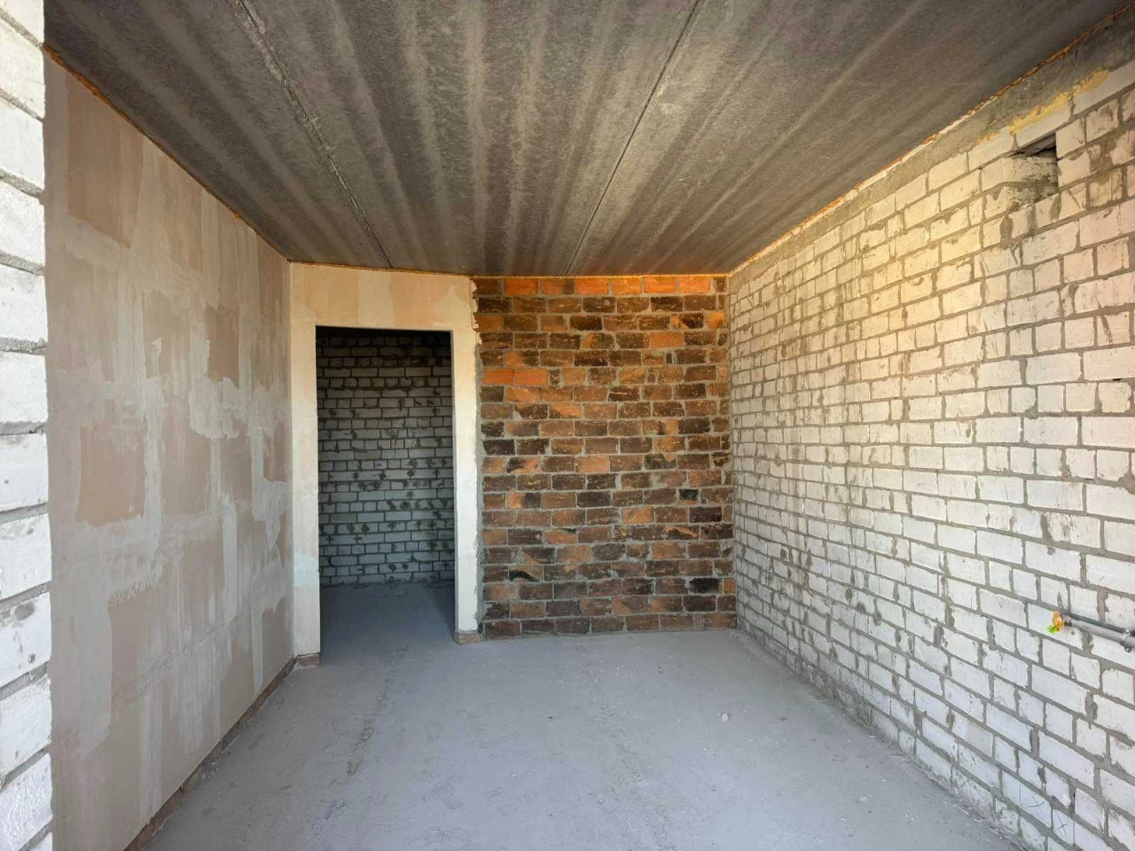 Large 1-Bedroom Apartment in "Andorra" Residence