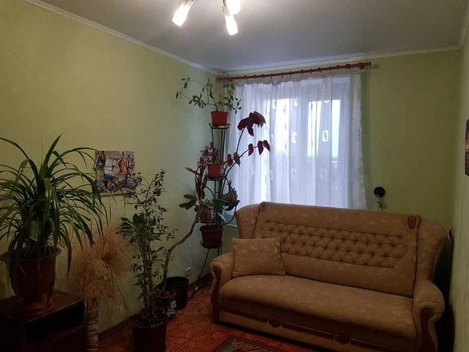 Продам 3-х ком.квартиру на Тополе 3. От собственника.