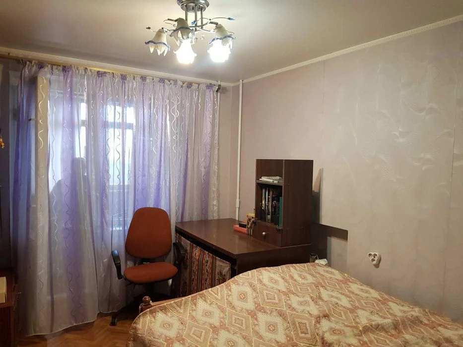 Продам 3-х ком.квартиру на Тополе 3. От собственника.