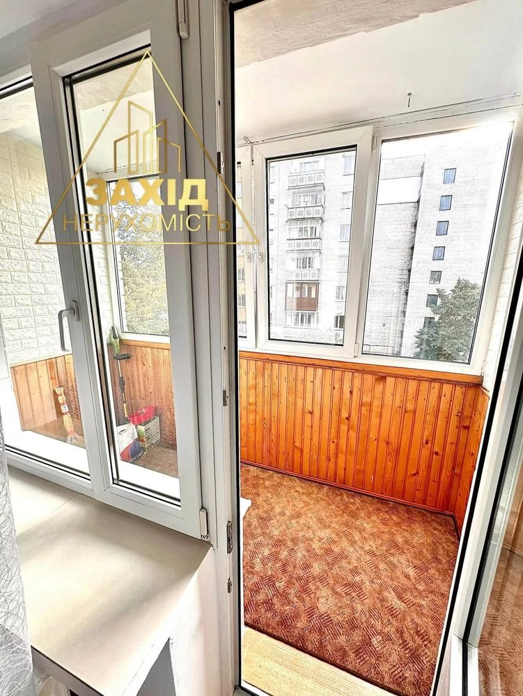 Well-maintained 3-room apartment 69.3 m² on Krovchuka Street near the gymnasium