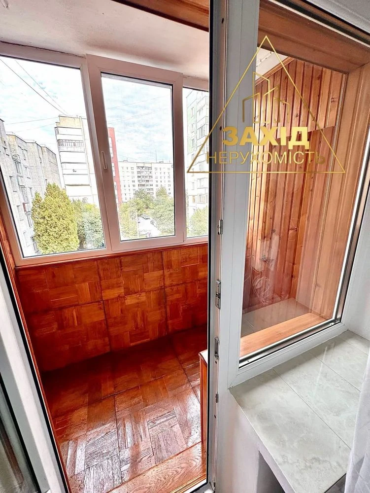 Well-maintained 3-room apartment 69.3 m² on Krovchuka Street near the gymnasium