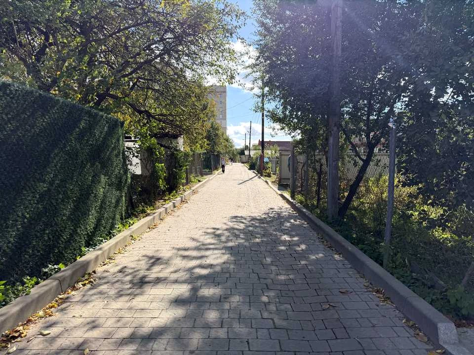 Ділянка. Львів, Розлога