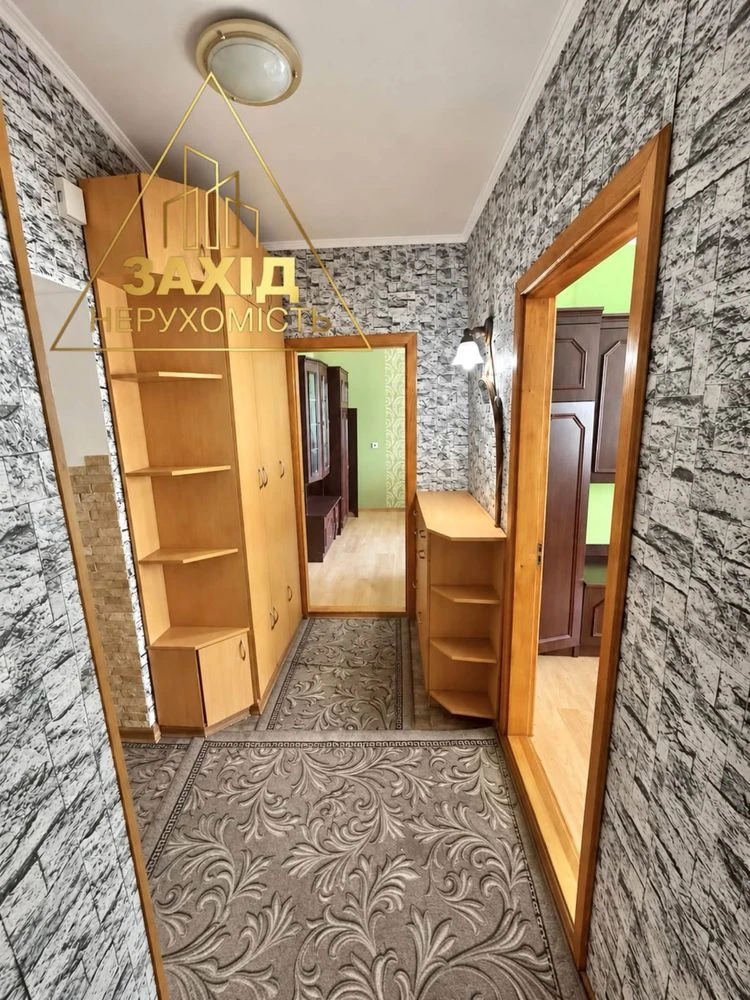 Two-room apartment 45.5 sq m on Молоді Street near the Northern Market