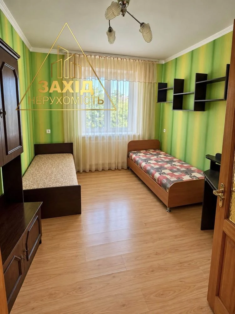 Two-room apartment 45.5 sq m on Молоді Street near the Northern Market