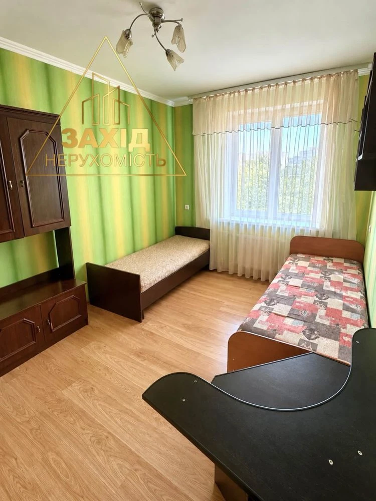 Two-room apartment 45.5 sq m on Молоді Street near the Northern Market