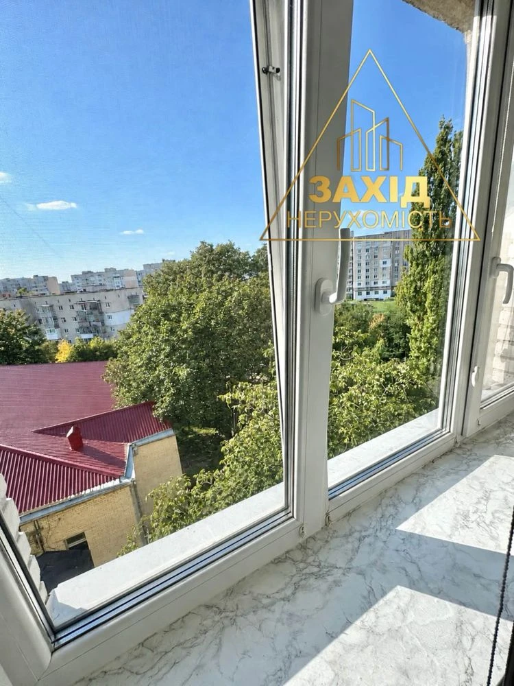 Two-room apartment 45.5 sq m on Молоді Street near the Northern Market