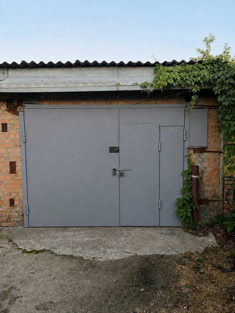 For Sale: Garage in "Ingul" Cooperative, School/Pivzavod