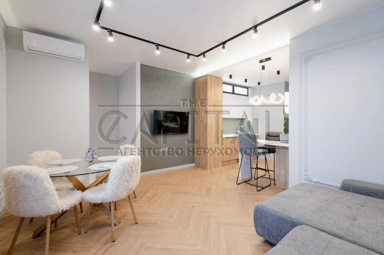Продаж квартири в ЖК "Richmond" вул. Джона Маккейна, 26