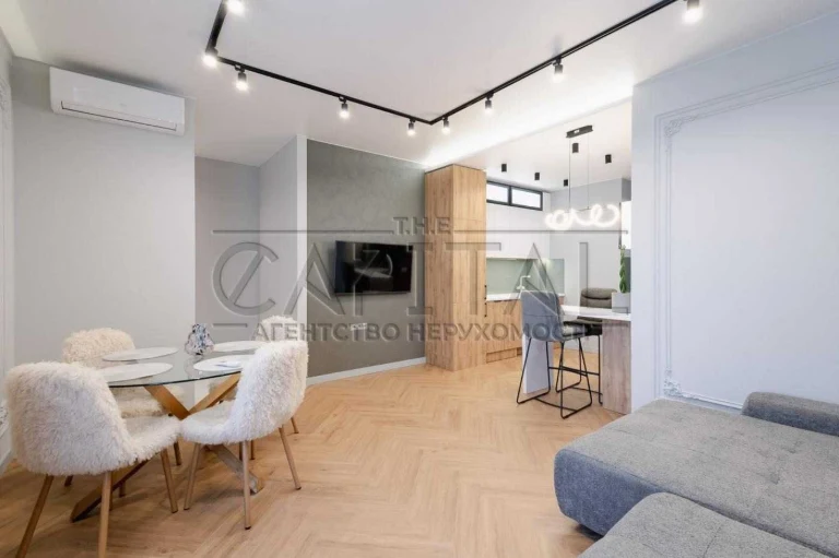 Продаж квартири в ЖК "Richmond" вул. Джона Маккейна, 26