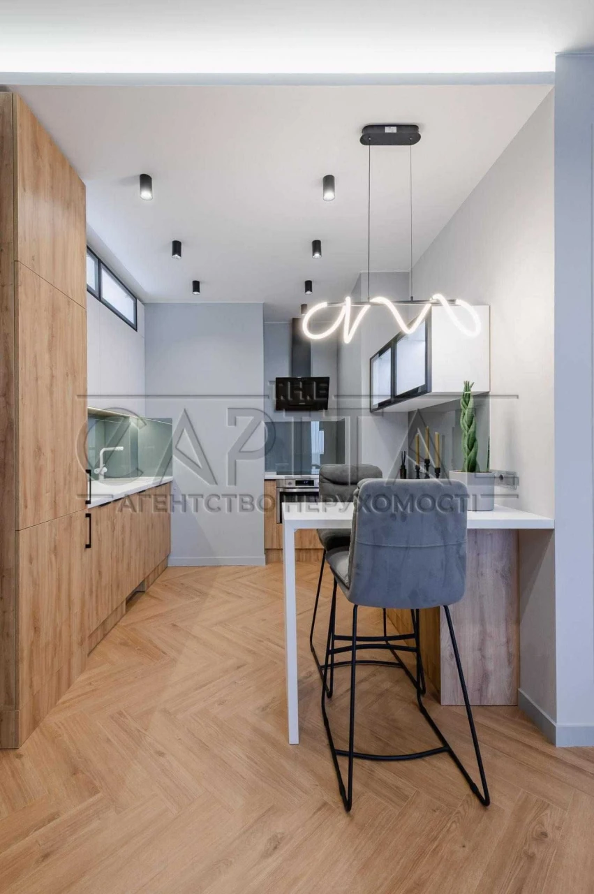 Продаж квартири в ЖК "Richmond" вул. Джона Маккейна, 26