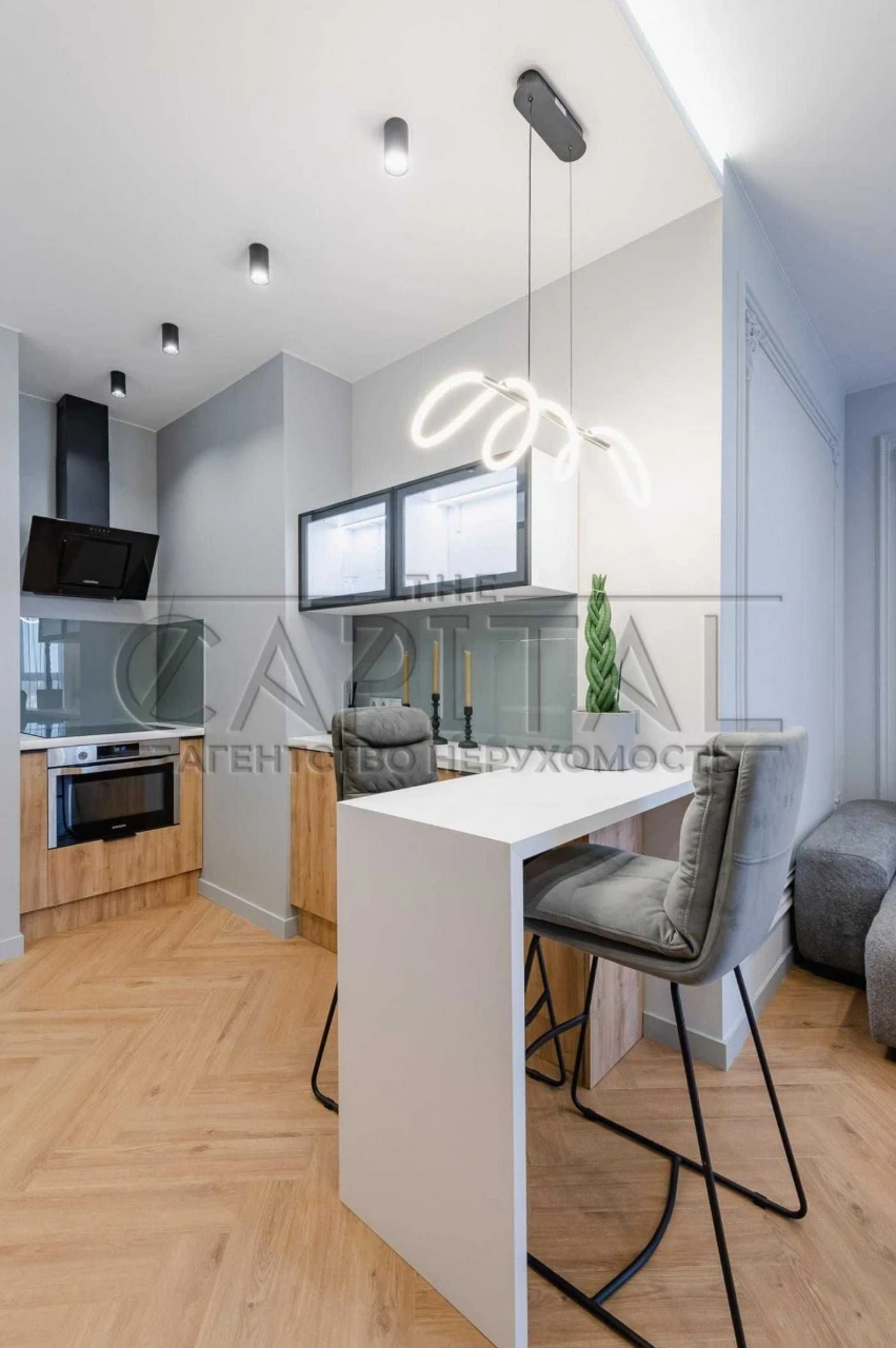 Продаж квартири в ЖК "Richmond" вул. Джона Маккейна, 26