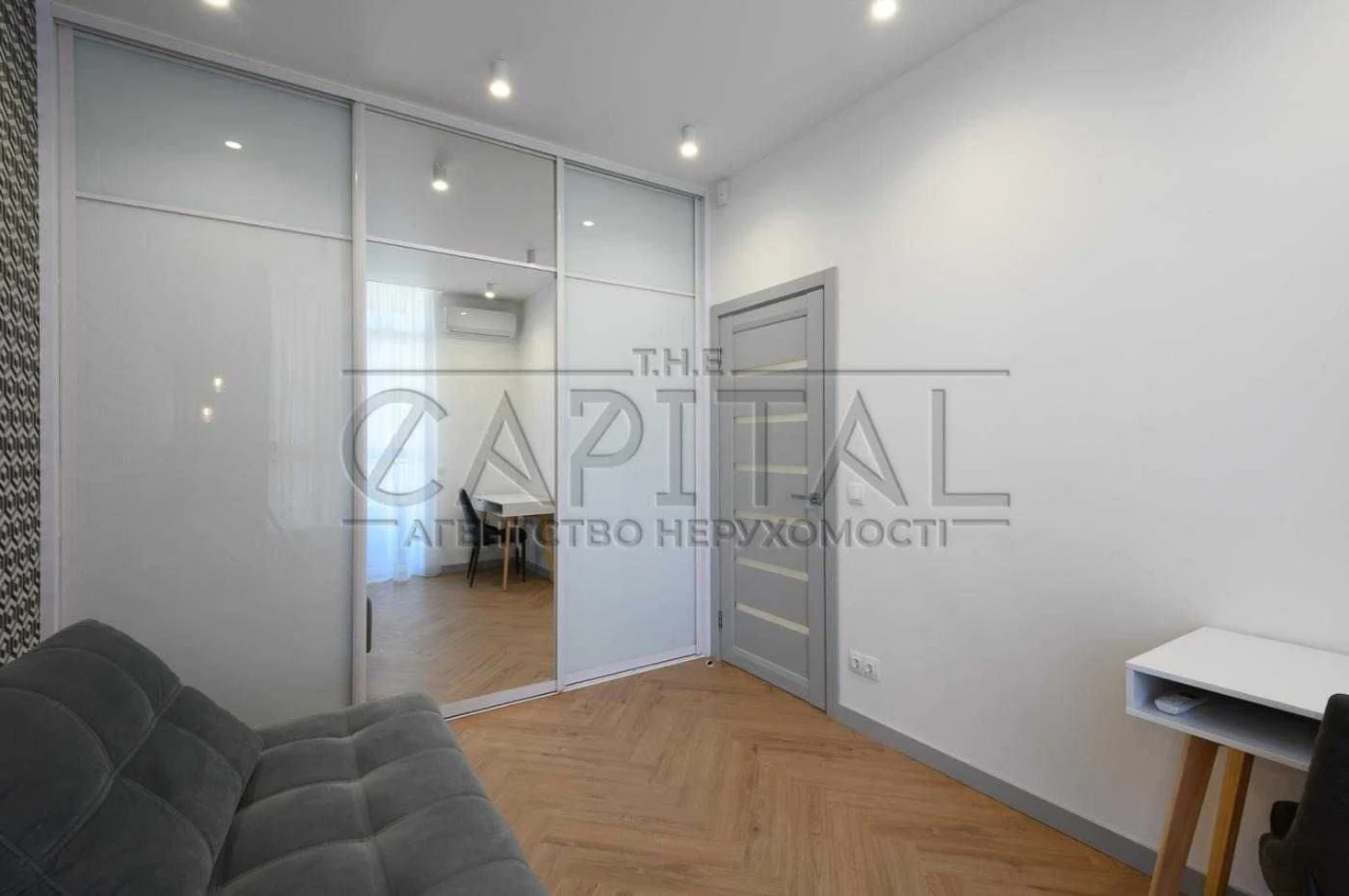 Продаж квартири в ЖК "Richmond" вул. Джона Маккейна, 26