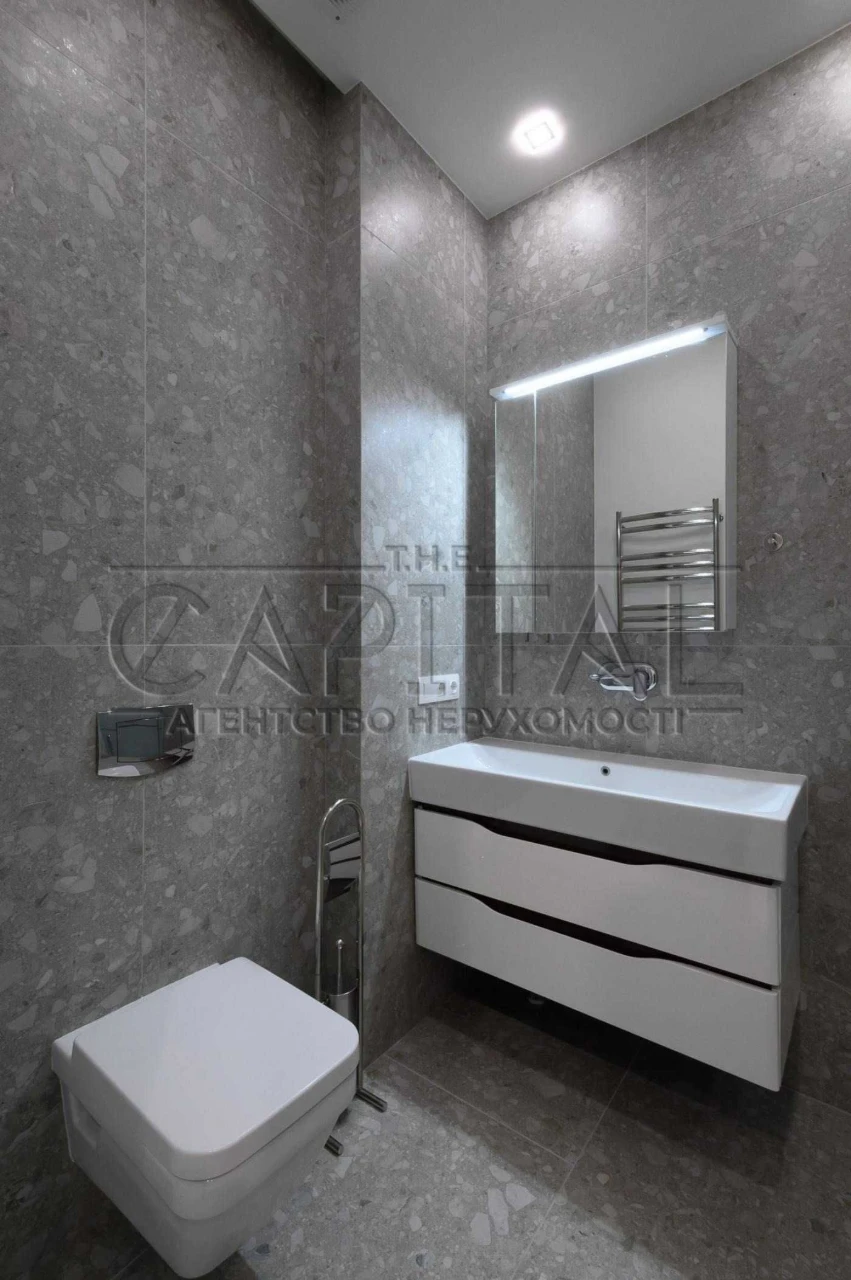 Продаж квартири в ЖК "Richmond" вул. Джона Маккейна, 26