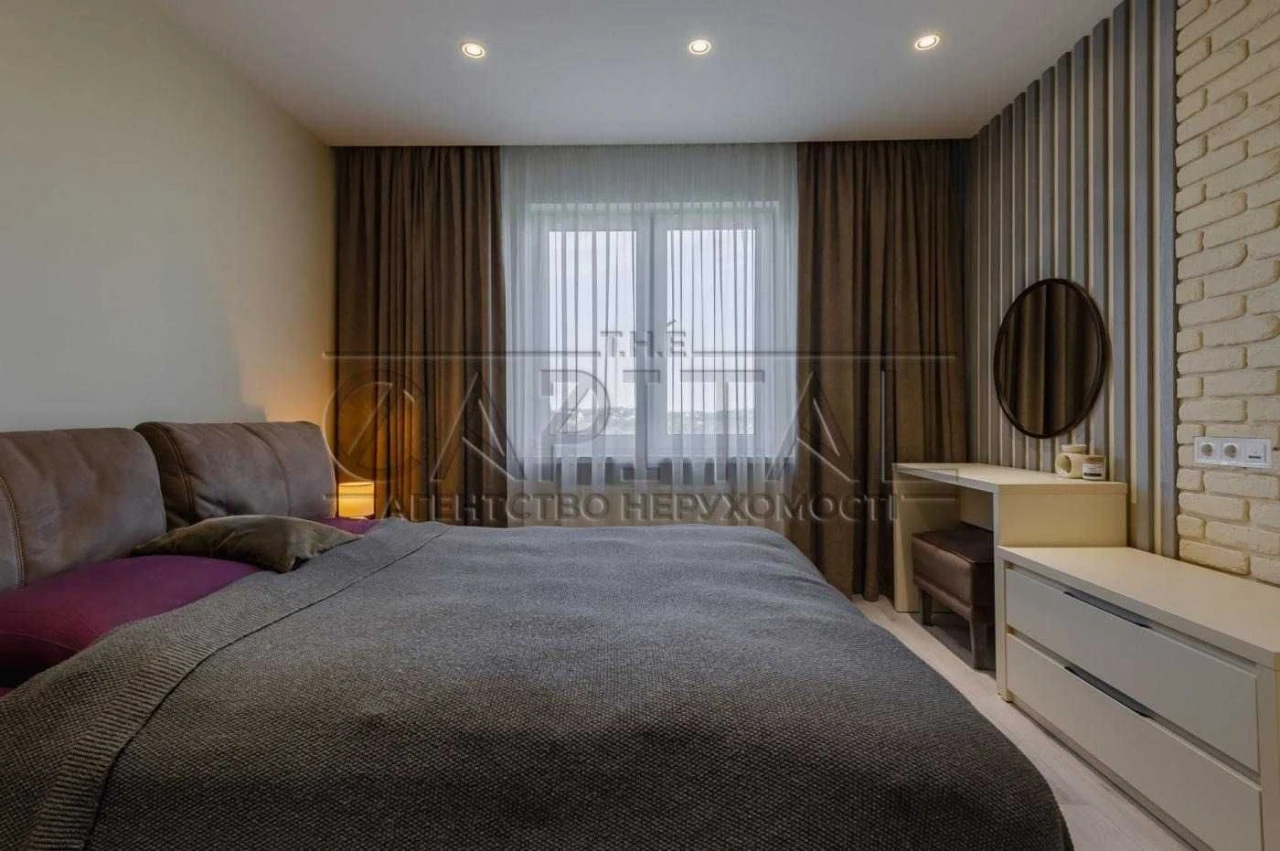 Продаж квартири  ЖК The Lakes пер. Ясинуватський, 11