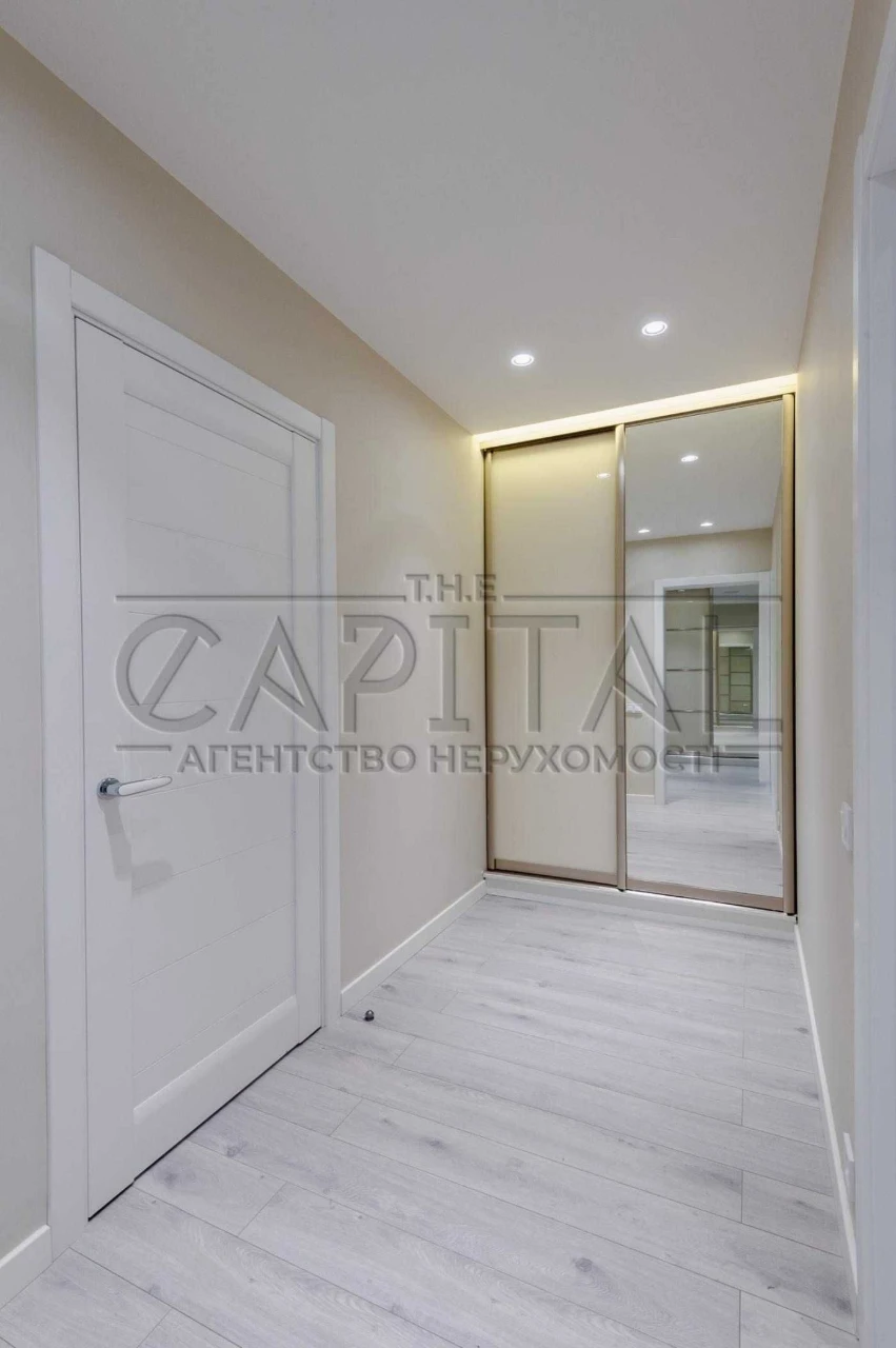 Продаж квартири  ЖК The Lakes пер. Ясинуватський, 11
