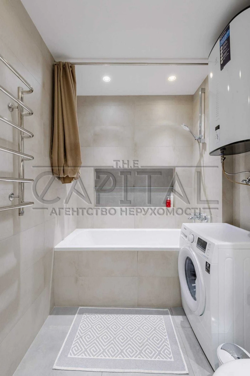 Продаж квартири  ЖК The Lakes пер. Ясинуватський, 11