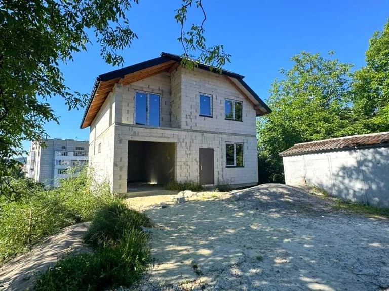 House. Zavgorna Street, Lviv
