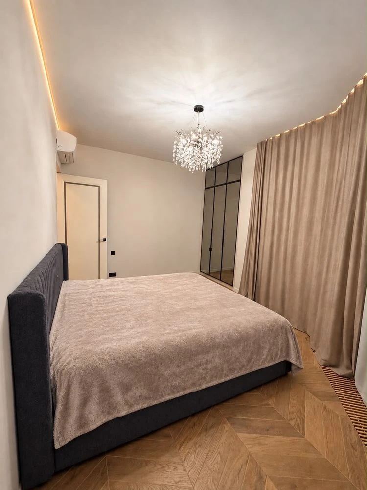Sale of a 2-bedroom apartment in the city center