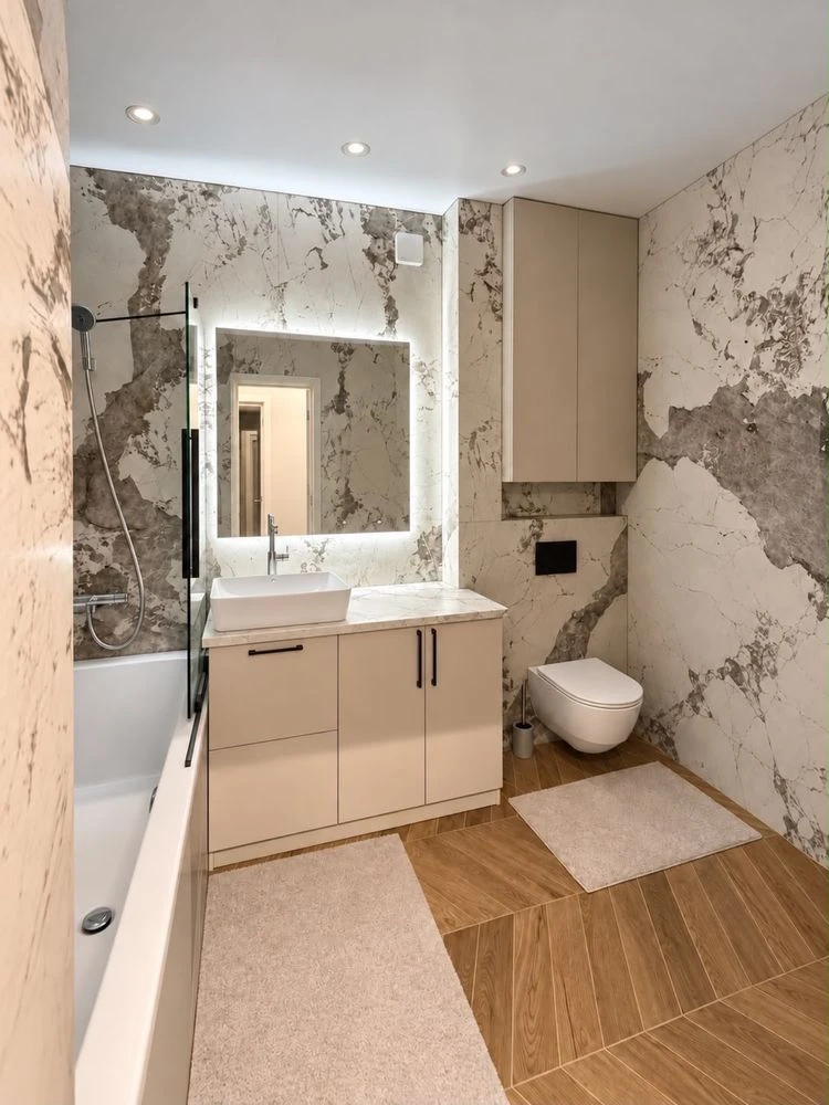 Sale of a 2-bedroom apartment in the city center