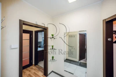 0% Commission! Sale of a 2-room apartment on Dragomanova Street 1L/Pozniaky