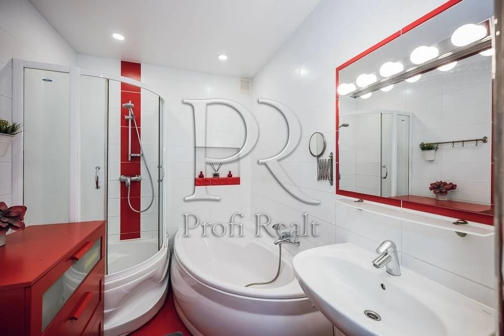 0% Commission! Sale of a 2-room apartment on Dragomanova Street 1L/Pozniaky