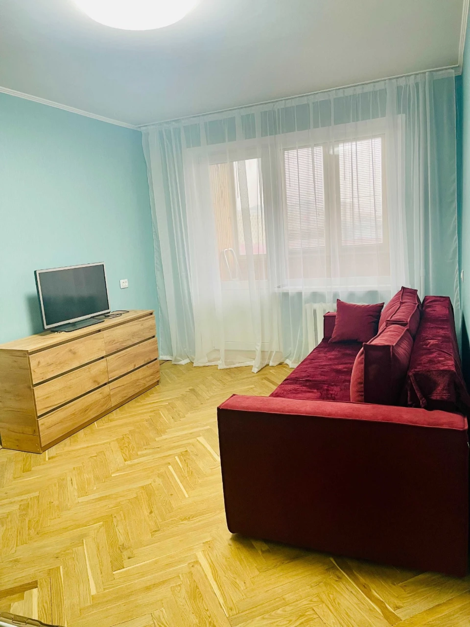 Rent 2-bedroom apartment at вул. Малишка, 3, Metro Darnitsa 3 min, GAS