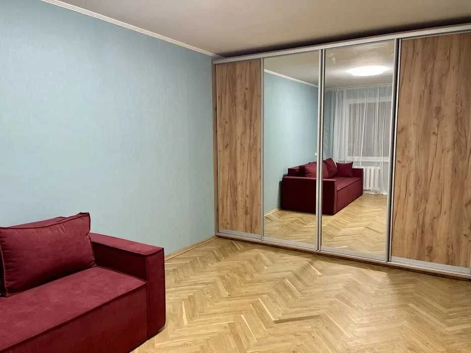 Rent 2-bedroom apartment at вул. Малишка, 3, Metro Darnitsa 3 min, GAS