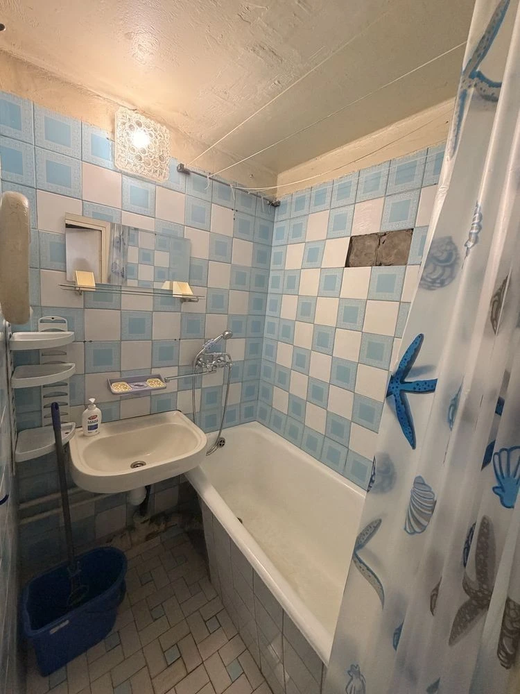 For sale, 2-bedroom apartment in the Darnitsa district, Sevastopol Street, 19