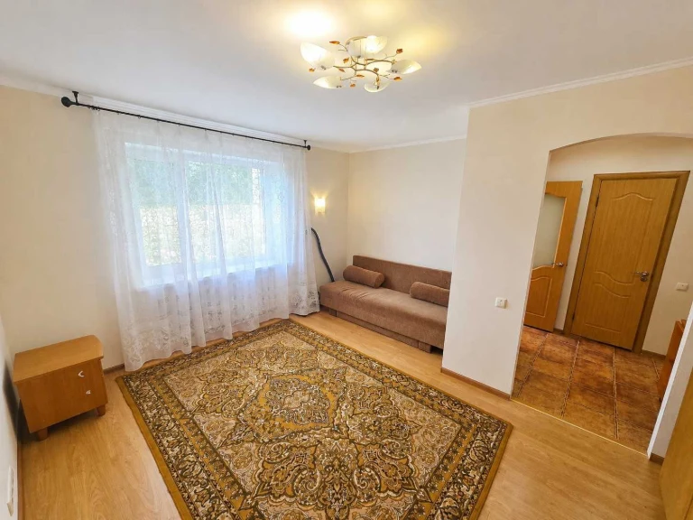 Sale of a 1-room apartment 30 sq m Soliani pr. Heroes of Ukraine