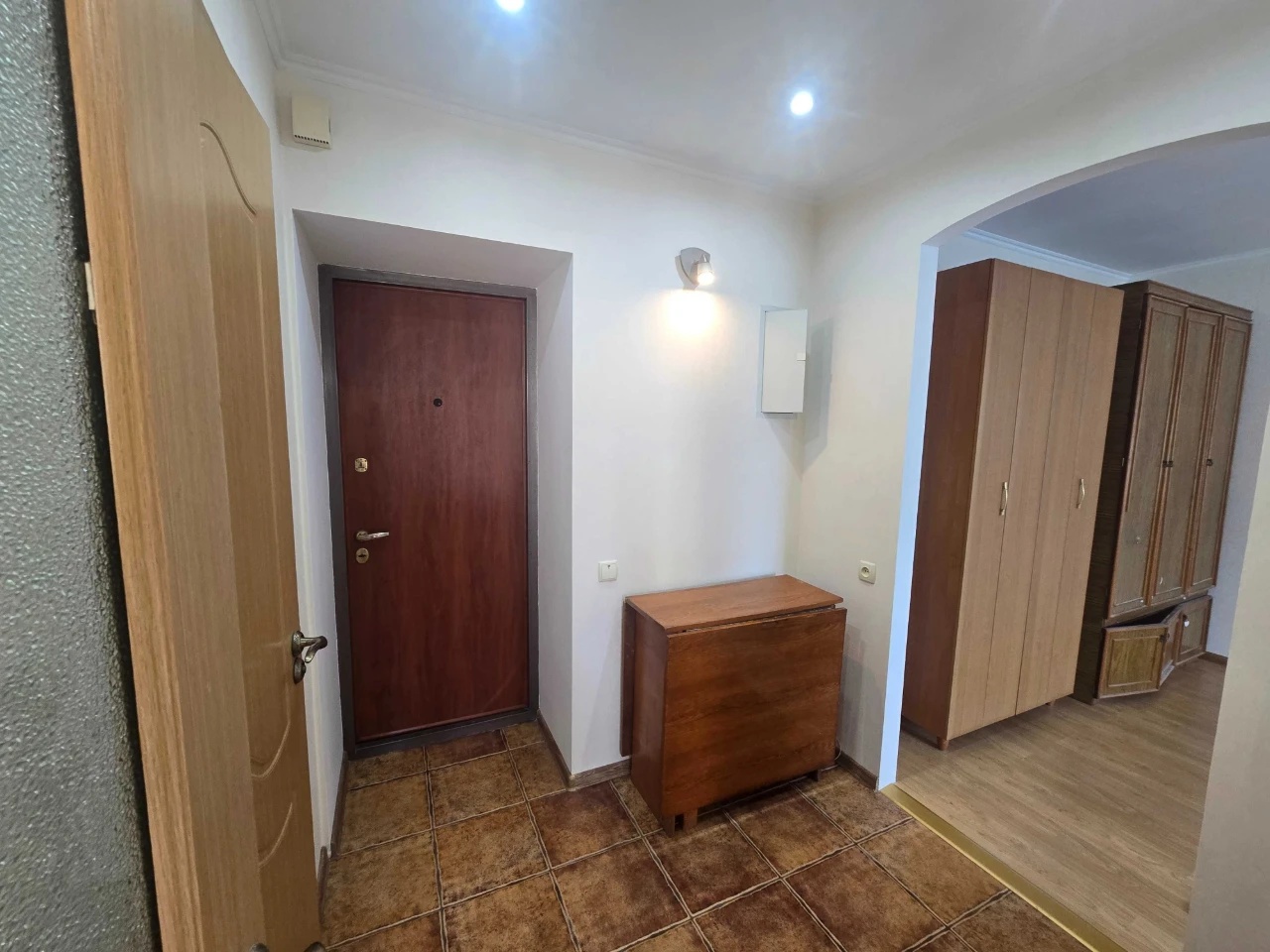 Sale of a 1-room apartment 30 sq m Soliani pr. Heroes of Ukraine