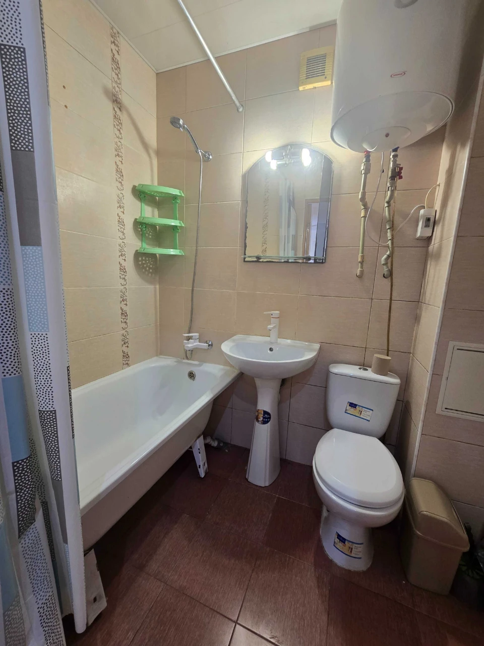 Sale of a 1-room apartment 30 sq m Soliani pr. Heroes of Ukraine
