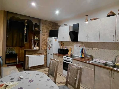 Apartment. Kyiv, Kharkiv Avenue