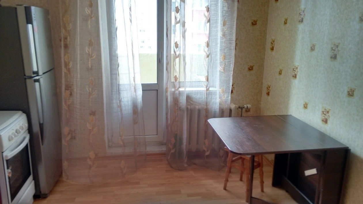 Сдается квартира на ул. Урловской 30 в Киеве / W-7474409