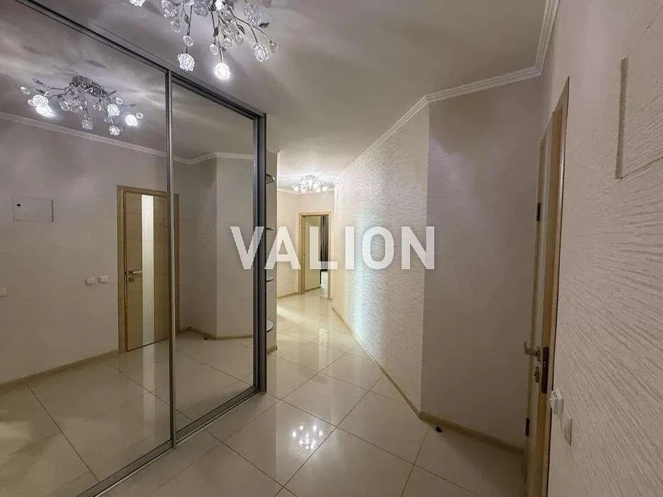 Sale of a 2-bedroom apartment in the Dnitsky district on Pchilna Street