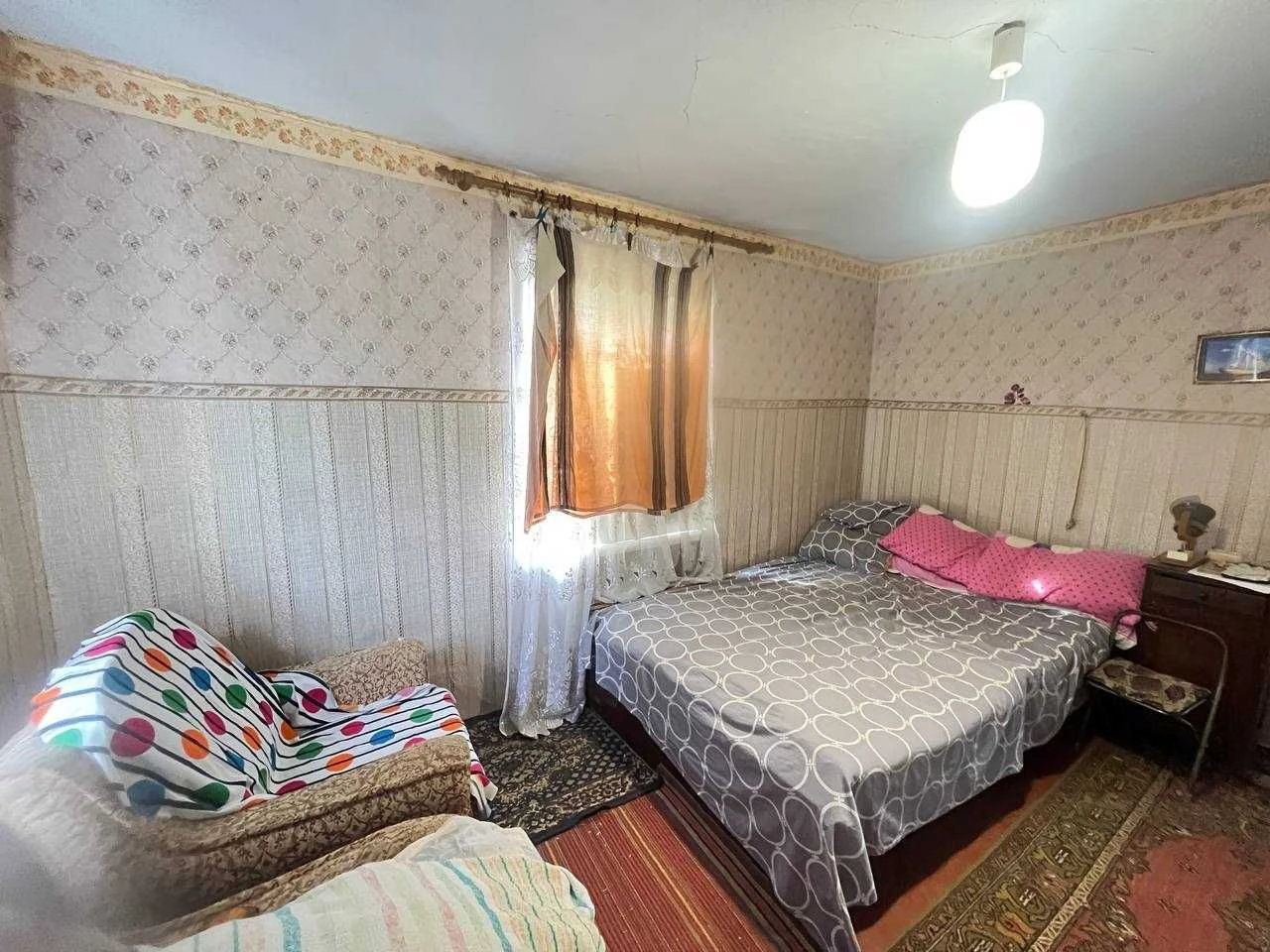 Продам дачу в  мальовничому місті,  біля самої річки в Ракет