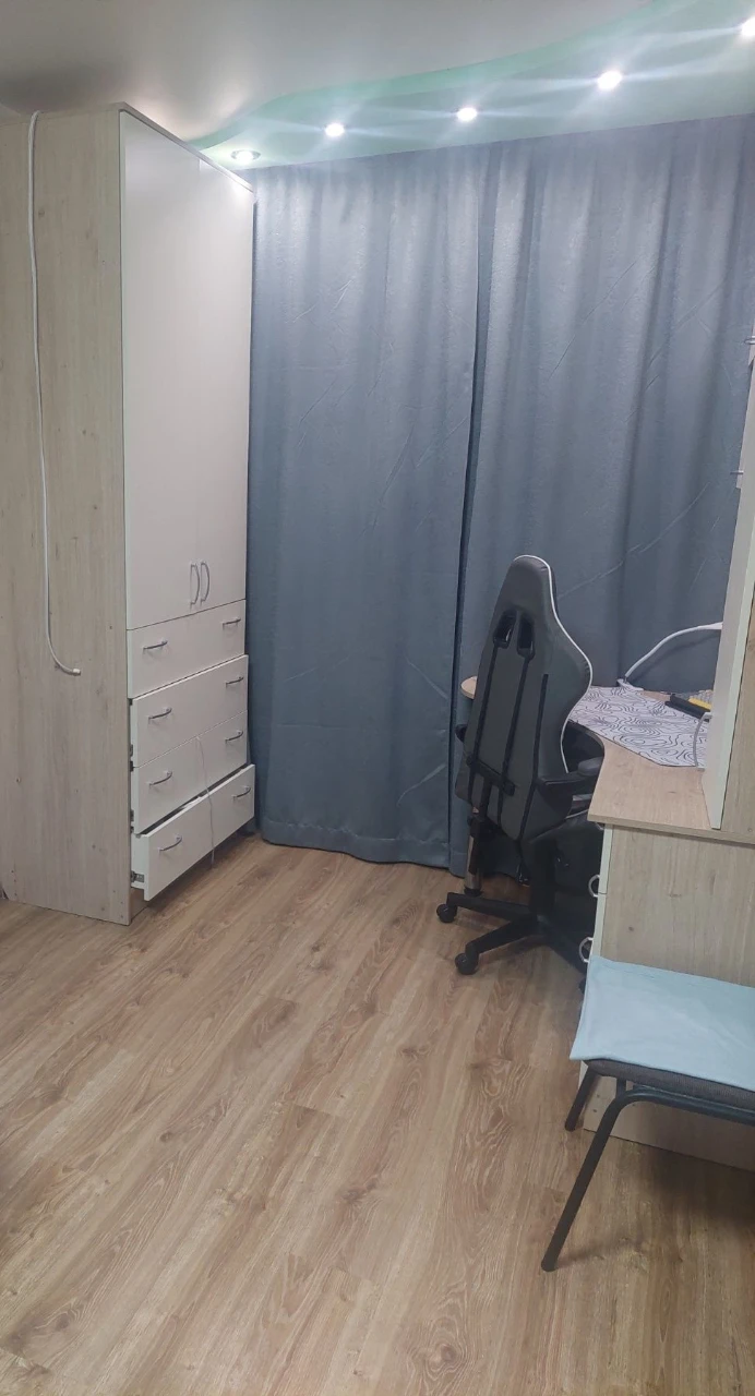 Продам квартиру,м.Армійська
