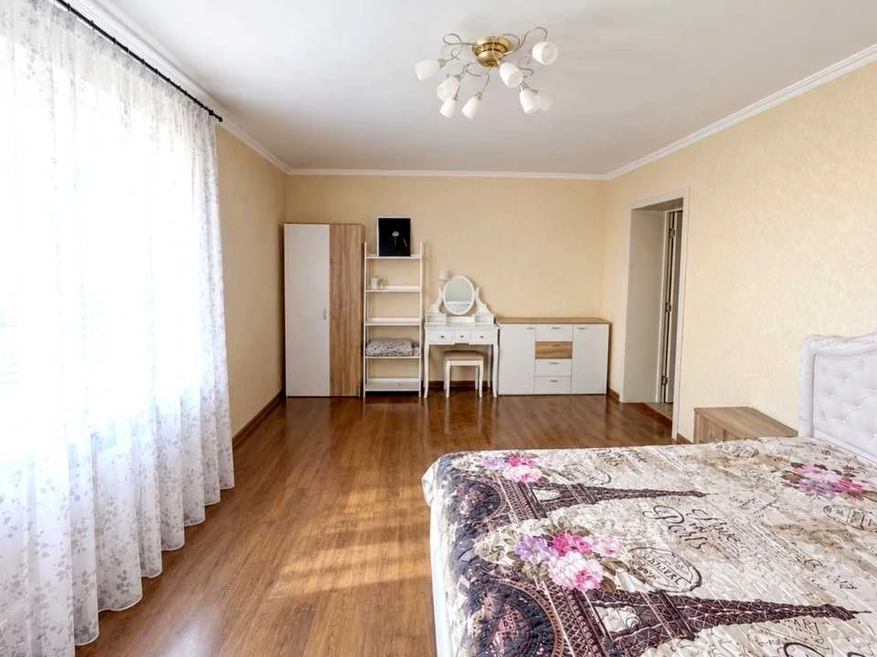 Квартира. Киев, проспект Миколы Бажана