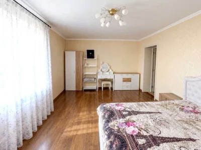 Квартира. Киев, проспект Миколы Бажана