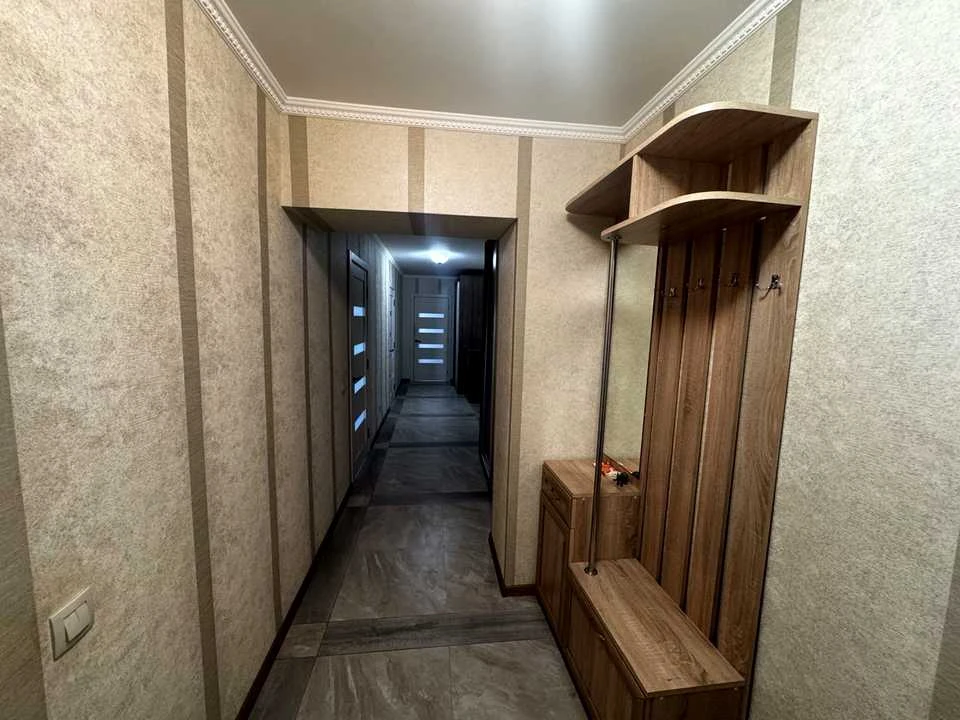 Квартира. Киев, проспект Миколы Бажана