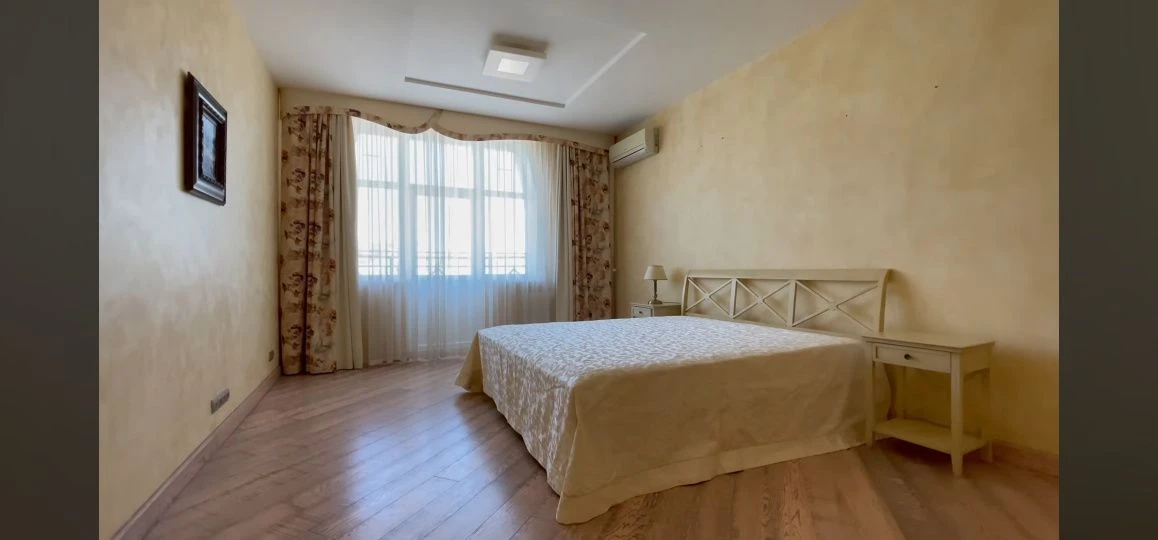 Поділ.Сковороди 6. 3 -кімнатна 145м2.Без%